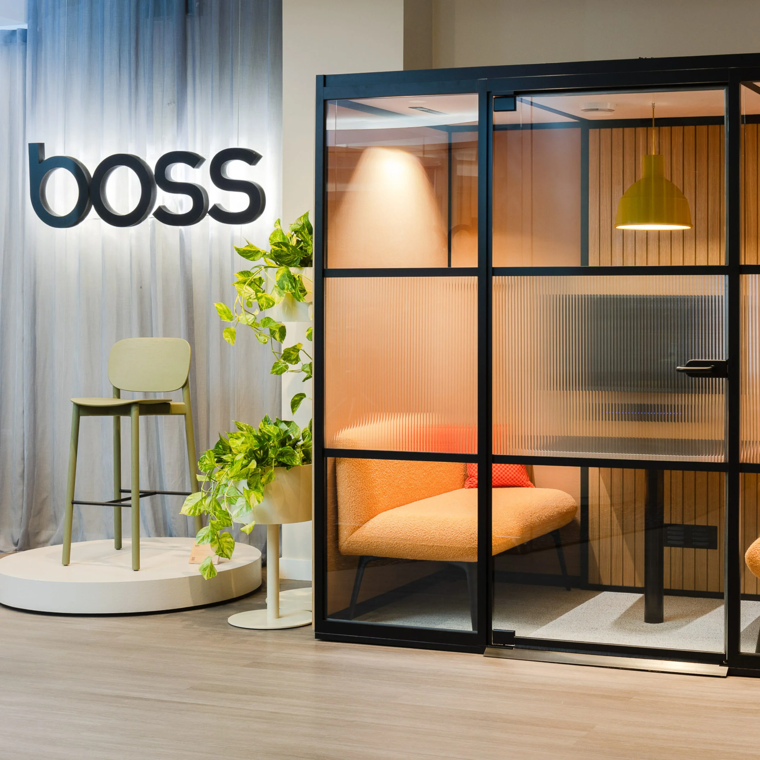 Interactive Showroom Boss Design